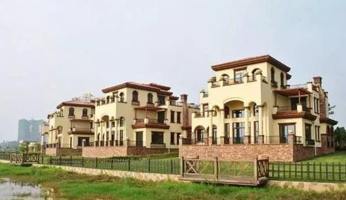 在農村小別墅用真石漆裝修外墻，效果圖美絕了