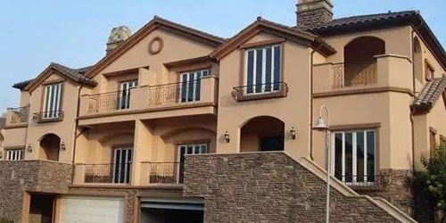 在農村小別墅用真石漆裝修外墻，效果圖美絕了